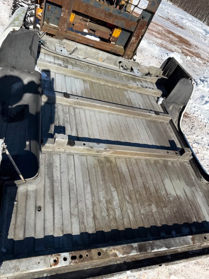 1994–2002 Dodge Ram 6 Ft Short Bed – Rust Free OEM Takeoff - Image 4