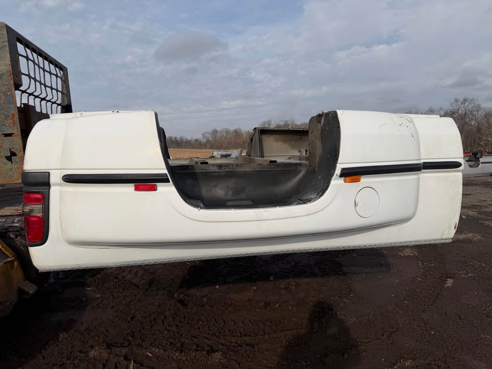 1994–2002 Dodge Ram 8 Ft Dually Bed – Rust Free OEM Takeoff - Image 6